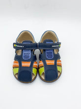 Load image into Gallery viewer, Pablosky Closed Toe Sandal Navy/Multi
