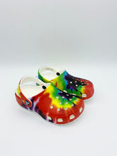 Load image into Gallery viewer, Crocs Classic Tye Die Clog
