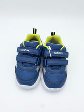 Load image into Gallery viewer, Geox Sprintye Trainer Jeans/Lime
