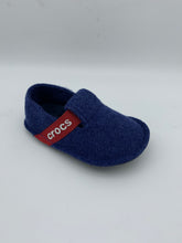 Load image into Gallery viewer, Crocs Classic Slipper Cerulean Blue
