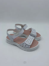 Load image into Gallery viewer, Pablosky White Sandal Muti Sparkle
