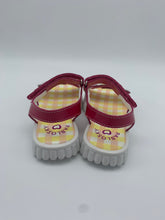 Load image into Gallery viewer, Pablosky Daisy Sandal Charol Masalia
